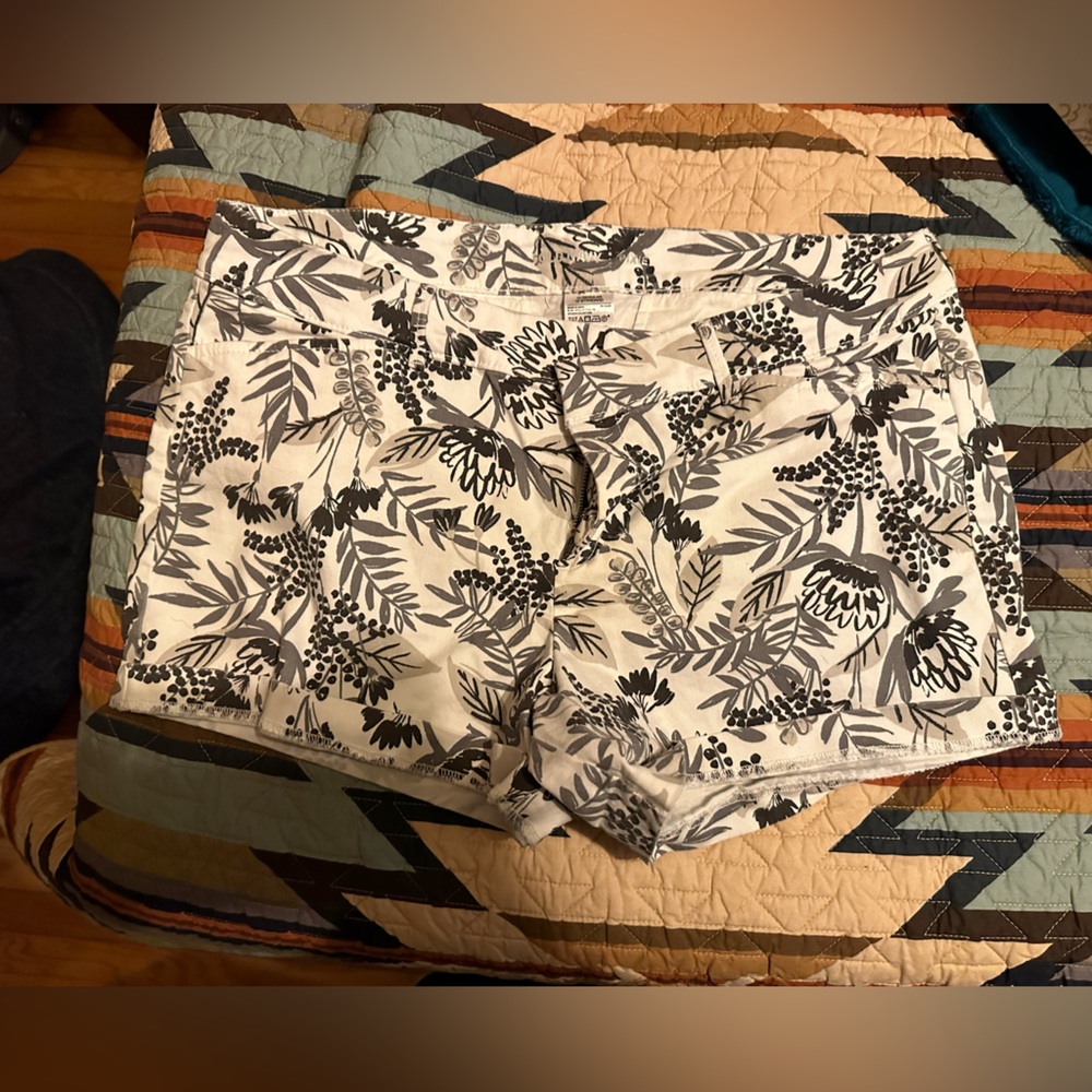 Cute old navy pixie shorts